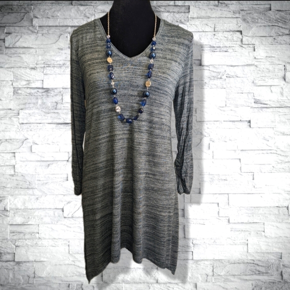 Apt. 9 Grey V-Neck Long Sleeve Shark Bite Hem Top High Low Blue Hemline T2 - Picture 3 of 10